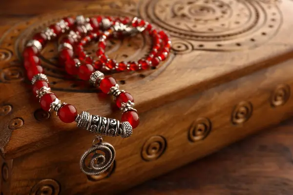 Beautiful Necklace Gemstones Wooden Jewelry Box Table — Stock Photo, Image