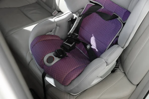 Assento Segurança Infantil Moderno Vazio Dentro Carro — Fotografia de Stock
