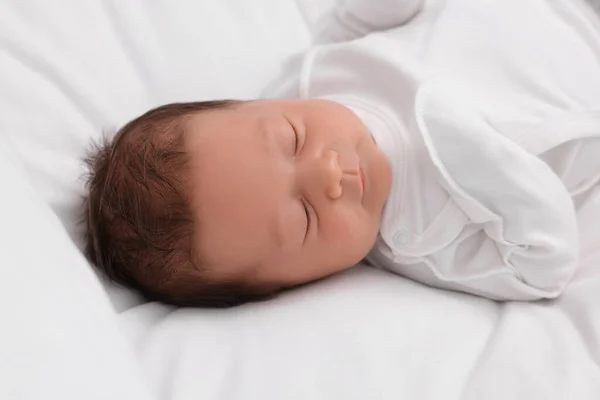Lindo Bebé Recién Nacido Durmiendo Cama Blanca —  Fotos de Stock