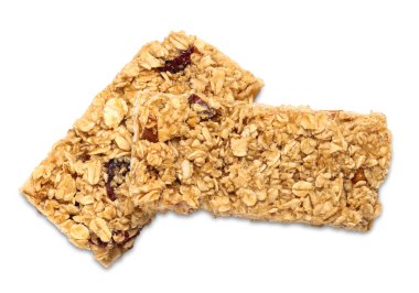 Beyaza izole edilmiş iki lezzetli granola bar, üst manzara.