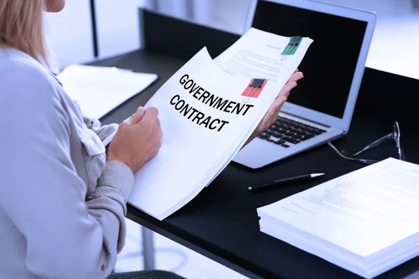 Government Contract Woman Reading Document Table Closeup — Stock Photo, Image