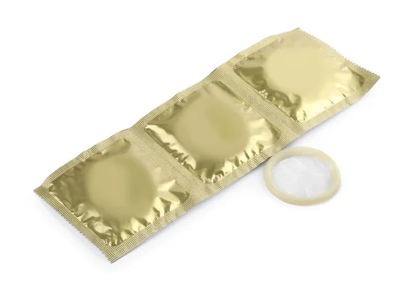 Пакети Розпакований Презерватив Ізольовані Білому Безпечний Секс — стокове фото