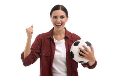 Beyaz arka planda futbol topu olan duygusal spor fanatiği