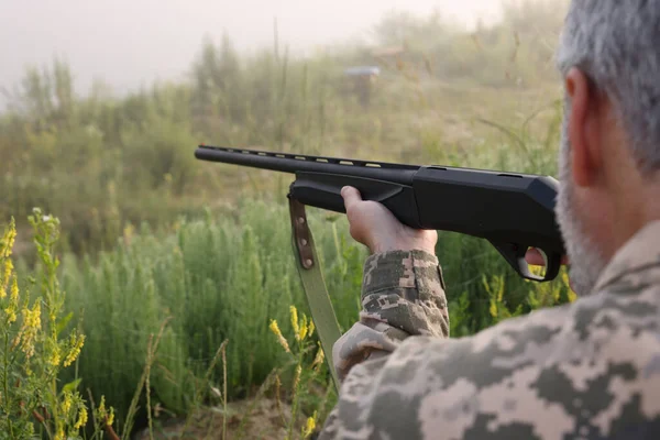 Man Wearing Camouflage Aiming Hunting Rifle Outdoors Closeup — Stock Photo, Image
