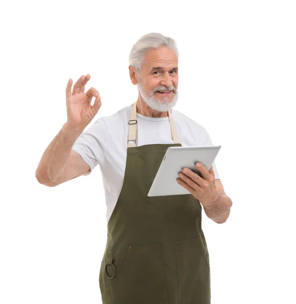 Hombre Feliz Con Tableta Mostrando Gesto Sobre Fondo Blanco —  Fotos de Stock