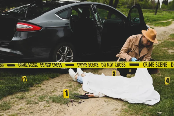Investigator Working Crime Scene Dead Body Outdoors — Stock Photo, Image