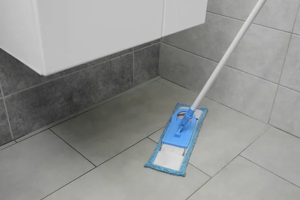 Cleaning Grey Tiled Floor Mop Indoors — Stock Photo, Image