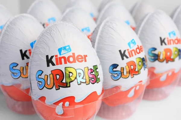 Sveti Vlas Bułgaria Czerwca 2023 Kinder Surprise Eggs Plastic Tray — Zdjęcie stockowe