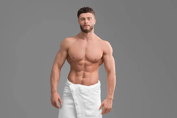 Bonito Homem Musculoso Com Fundo Cinzento Corpo Sexy — Fotografia de Stock
