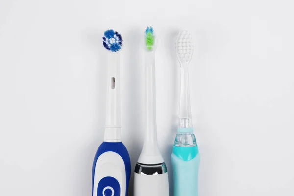 Electric Toothbrushes White Background Flat Lay — Stock Photo, Image