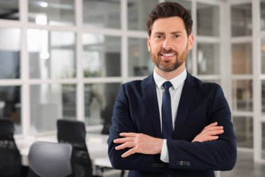 İçeride mutlu emlakçılar. Metin için boşluk