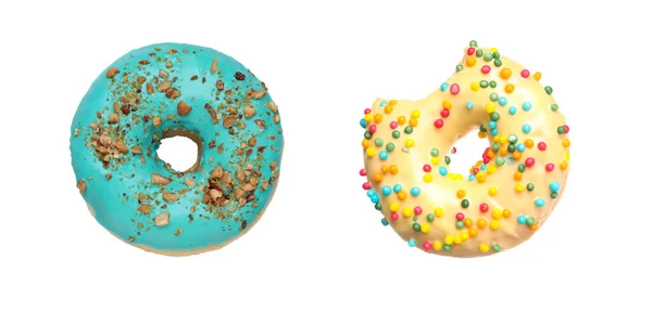 Hele Gebeten Smakelijke Donuts Met Hagelslag Geïsoleerd Wit — Stockfoto