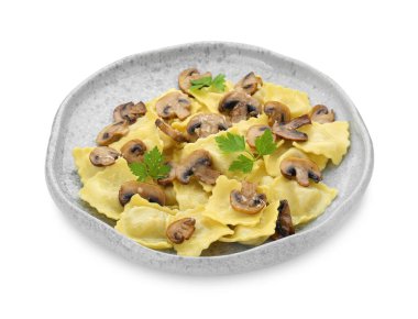 Beyaz mantarlı lezzetli ravioli.