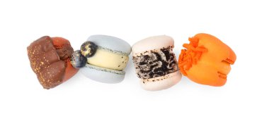 Lezzetli, tatlı badem kurabiyeleri, beyaz, üst manzara