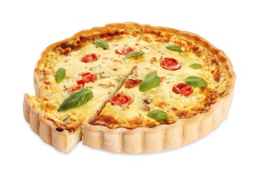 Lezzetli ev yapımı peynirli kiş beyaz üzerine izole edilmiş.