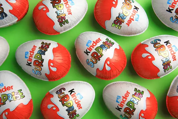 Sveti Vlas Bulharsko Června 2023 Kinder Surprise Eggs Light Green — Stock fotografie