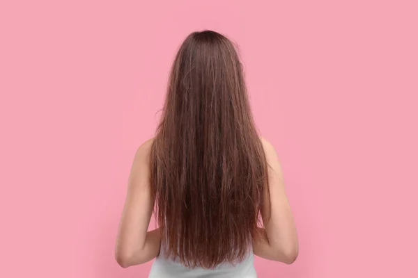 Woman Damaged Messy Hair Pink Background Back View — Stock Photo, Image