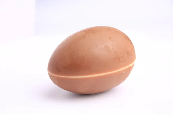 Sveti Vlas Bulgarien Juni 2023 Unwrapped Kinder Surprise Egg Isolerad — Stockfoto