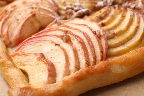 Freshly Baked Apple Pie Table Closeup — Stock Photo, Image