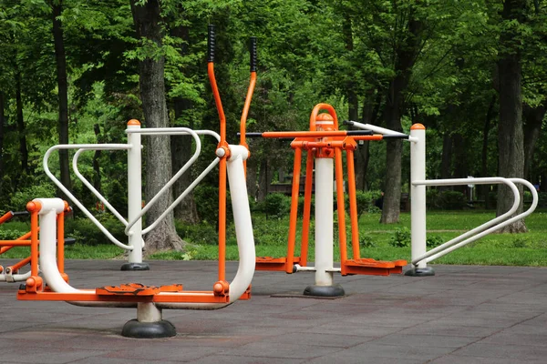 Empty Outdoor Gym Double Abductor Push Bars Ovate Stepper — Stock Photo, Image