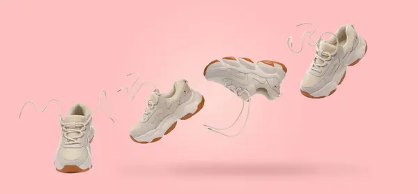 Κομψό Sneaker Στον Αέρα Ροζ Φόντο Κολάζ Σχεδιασμό — Φωτογραφία Αρχείου