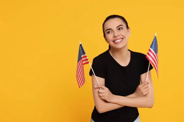 4Th July Independence Day Usa Happy Woman American Flags Yellow — Stock Photo, Image