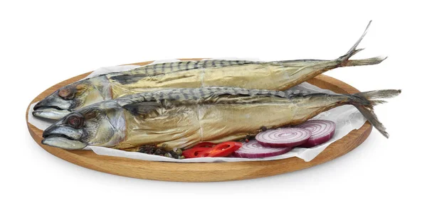 Köstliche Geräucherte Makrelen Chili Und Zwiebeln Isoliert Auf Weiß — Stockfoto