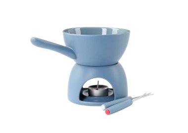 Fondü seti beyaza izole edildi. Mutfak malzemeleri.