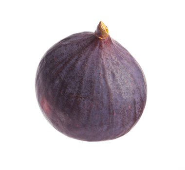 Tam olgunlaşmış taze incir beyazda izole edilmiş.