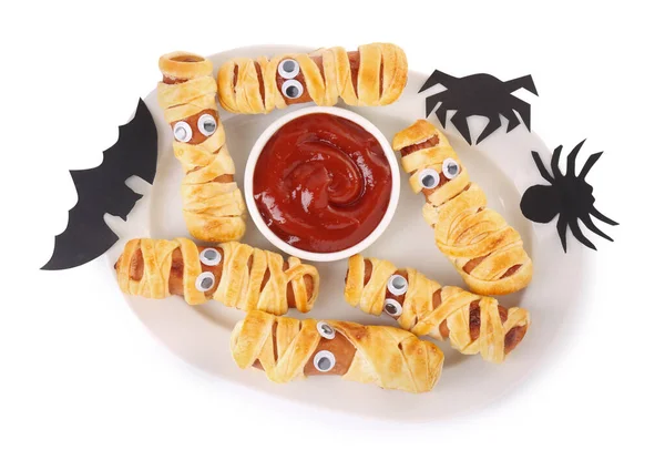Prato Com Saborosas Múmias Salsicha Decorações Halloween Ketchup Isolado Branco — Fotografia de Stock