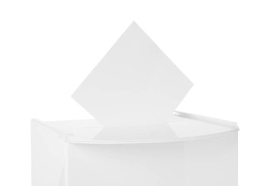 Oy sandığı beyaza izole edilmiş. Seçim zamanı.