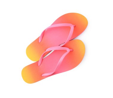 Üst görünümde izole edilmiş şık parmak arası terlikler