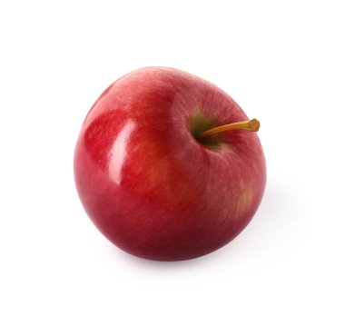 Olgun kırmızı bir elma beyaza izole edilmiş.