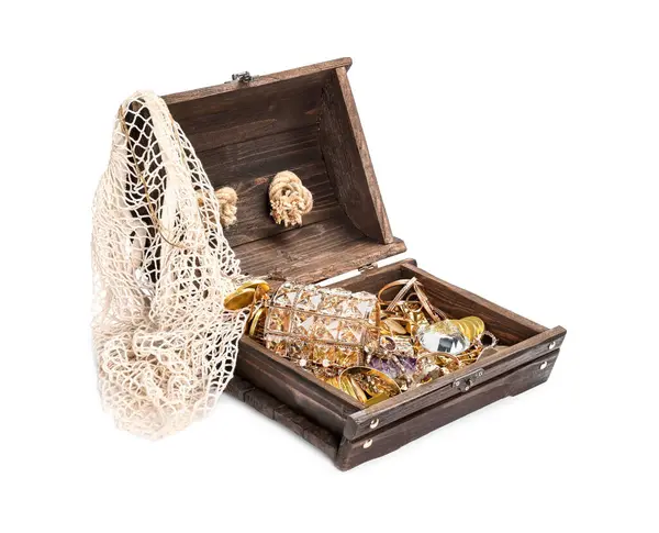 Ξύλινο Σεντούκι Θησαυρού Δίχτυ Χρυσά Νομίσματα Κοσμήματα Και Πολύτιμους Λίθους — Φωτογραφία Αρχείου