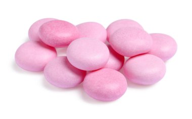 Lezzetli pembe baloncuk diş etleri beyaza izole edilmiş.