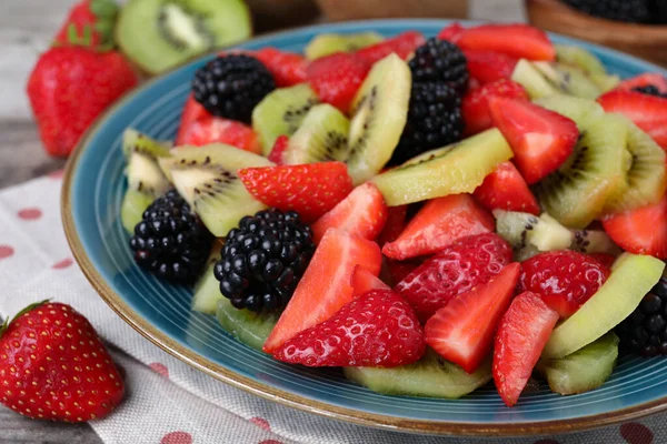 Plate Delicious Fresh Fruit Salad Table Closeup — Stock Photo, Image