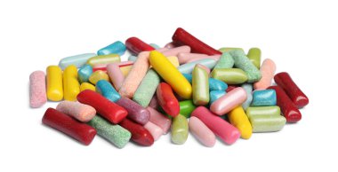 Beyaza izole edilmiş lezzetli baloncuk diş etleri yığını