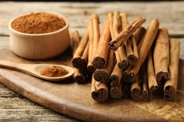Cinnamon Powder Sticks Wooden Table Closeup — Stock Photo, Image
