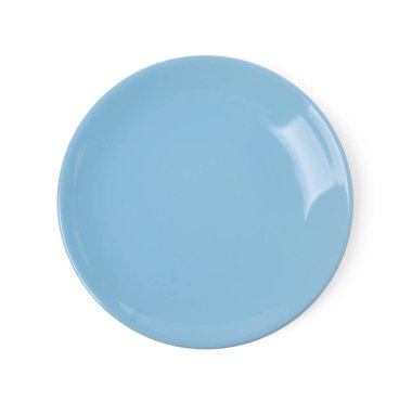 Beyaza izole edilmiş temiz bir seramik tabak..