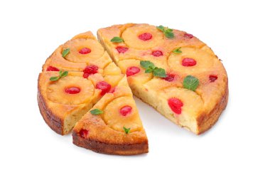 Kirazlı ve nane aromalı ananaslı turta.