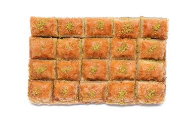 Fıstıklı enfes bir baklava, beyaz, üst manzara.