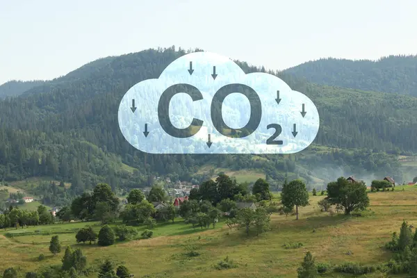 Co2 배출량 이산화탄소 화살표와 풍경으로 구름의 일러스트 — 스톡 사진