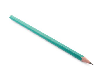 Beyaza izole edilmiş keskin bir grafit kalem.