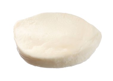 Bir parça mozzarella peyniri beyaza izole edilmiş.