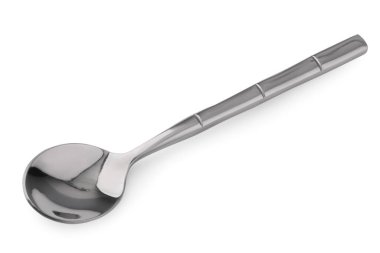 Bir yeni parlak kaşık beyaza izole edilmiş.