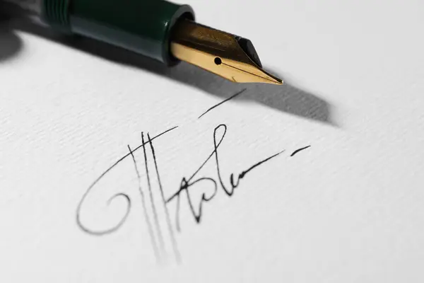 Sheet Paper Fountain Pen Signature Closeup — Stock Photo, Image
