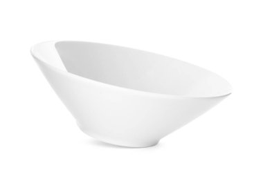 Temiz boş seramik kase beyaz üzerine izole