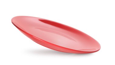 Temiz boş kırmızı tabak beyaz üzerine izole