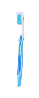 Bir mavi plastik diş fırçası beyaz, üst görünümde izole