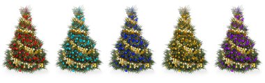 Farklı renklerde dekore edilmiş Noel ağaçları beyaz ve koleksiyona izole edilmiş